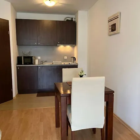 דירה South Facing Balcony 1 Br בנסקו